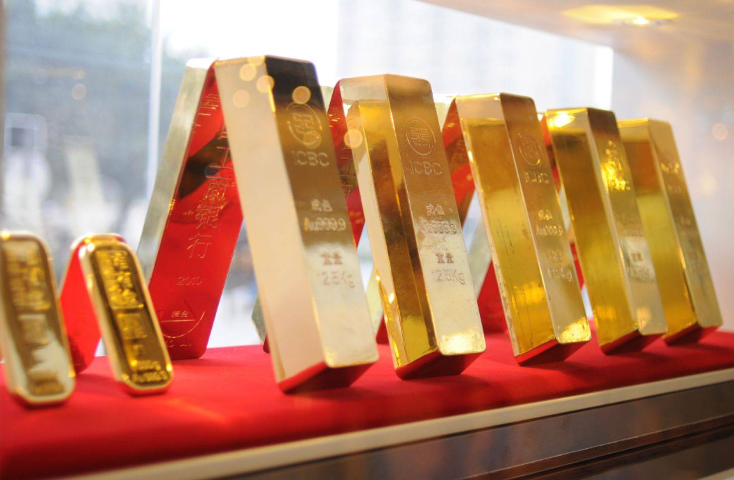 金条怎么购买？银行VS淘宝VS交易行，哪里更划算？