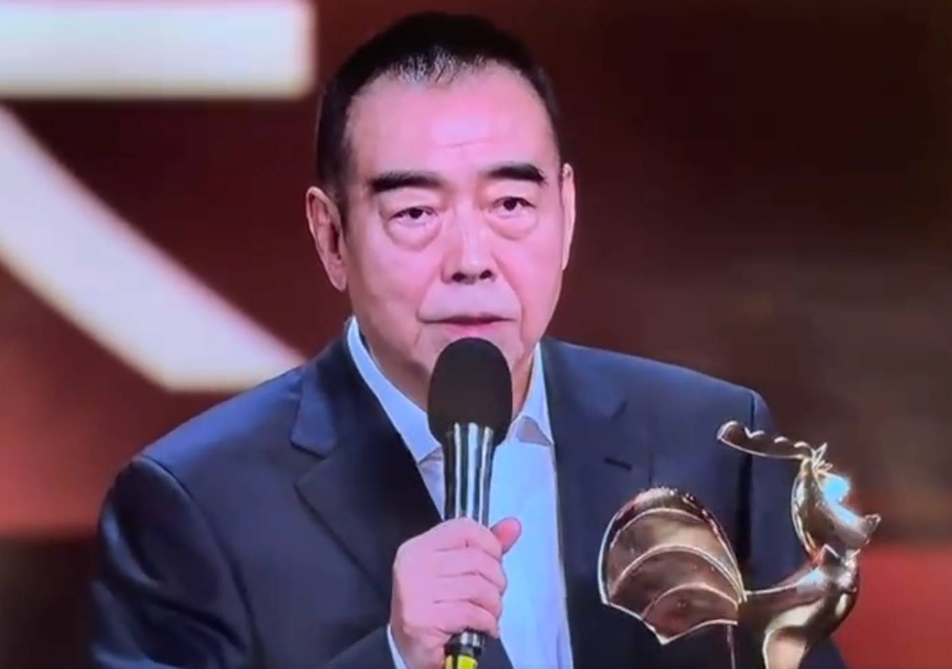 陈凯歌获金鸡奖最佳导演 感谢爱人陈红带领制片团队完成重任