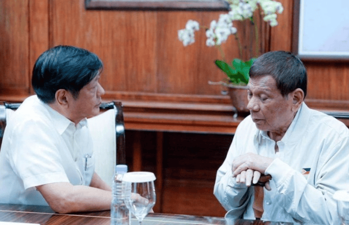 意料之中！惨遭入狱的杜特尔特，最后悔的，就是曾经帮了马科斯一把