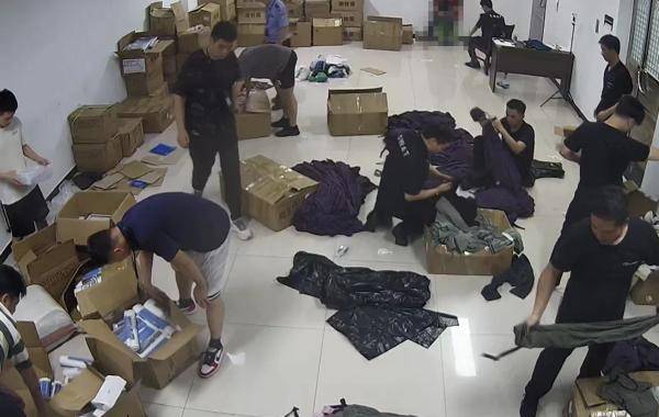 杭州一服装企业收到大量退货单，打开发现已被调包