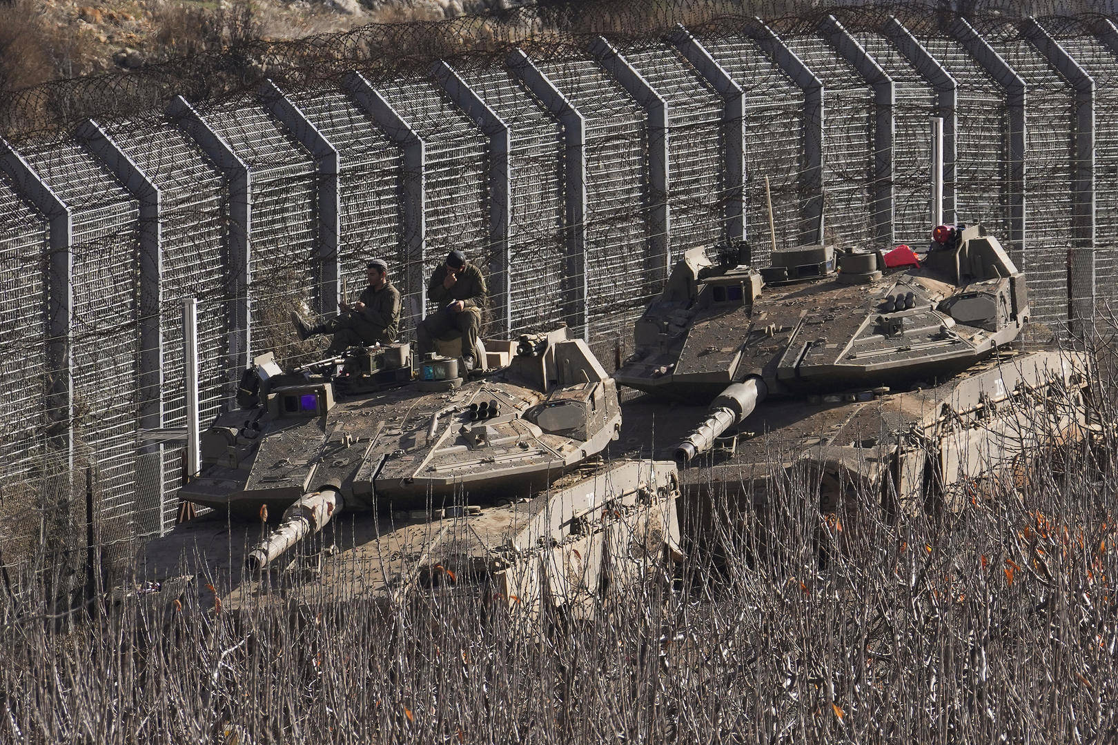 以色列开辟“第四战线”：发动50年未有之军事行动，此时袭击叙利亚想干什么？