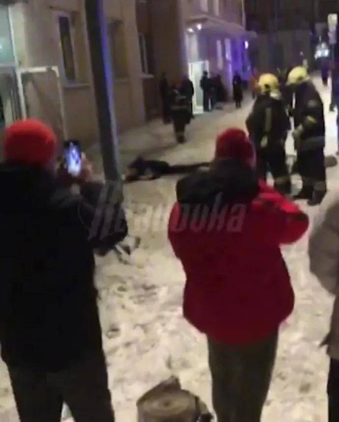 俄军三防部队司令在莫斯科街头遭暗杀，运送炸药的是“小电驴”？