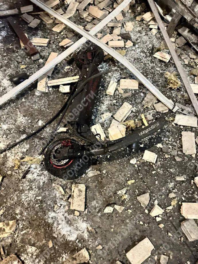 俄军三防部队司令在莫斯科街头遭暗杀，运送炸药的是“小电驴”？