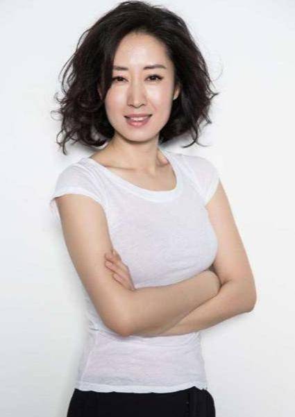 47岁刘敏涛提出离婚，丈夫哈哈大笑，直言离开我，你连饭都吃不上