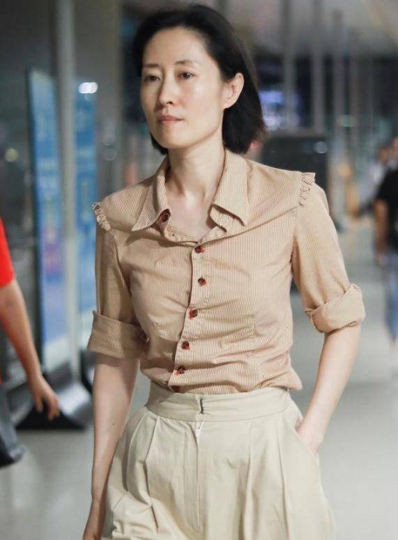 47岁刘敏涛提出离婚，丈夫哈哈大笑，直言离开我，你连饭都吃不上