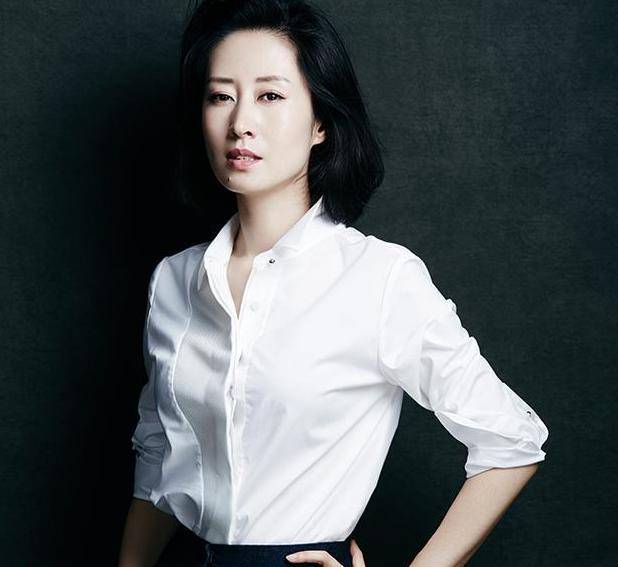 47岁刘敏涛提出离婚，丈夫哈哈大笑，直言离开我，你连饭都吃不上