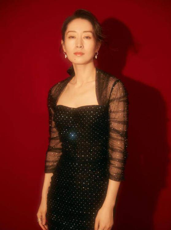 47岁刘敏涛提出离婚，丈夫哈哈大笑，直言离开我，你连饭都吃不上