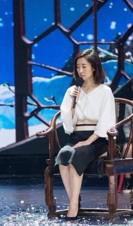 47岁刘敏涛提出离婚，丈夫哈哈大笑，直言离开我，你连饭都吃不上