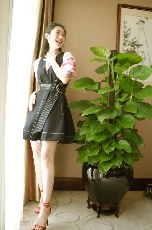 47岁刘敏涛提出离婚，丈夫哈哈大笑，直言离开我，你连饭都吃不上