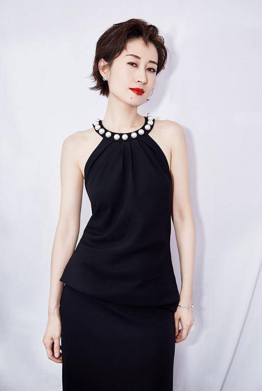 47岁刘敏涛提出离婚，丈夫哈哈大笑，直言离开我，你连饭都吃不上