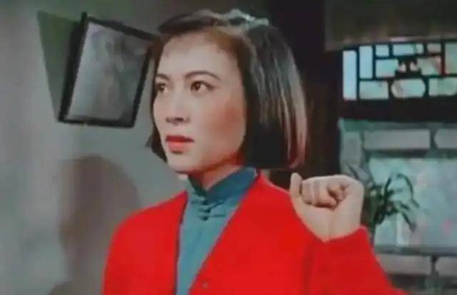 著名表演艺术家谢芳今天凌晨逝世，走前与家人说“我困了”