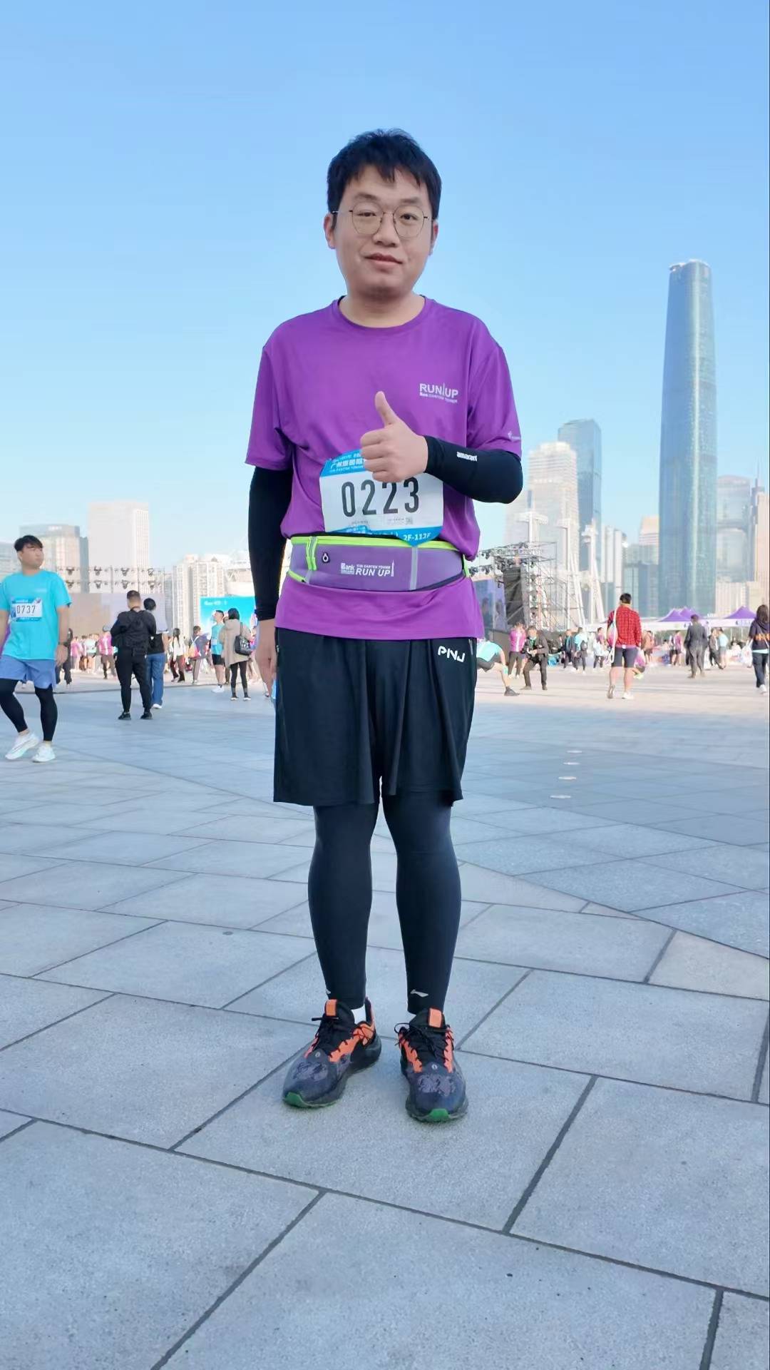 地铁打广告求职未果 他称直面欲望