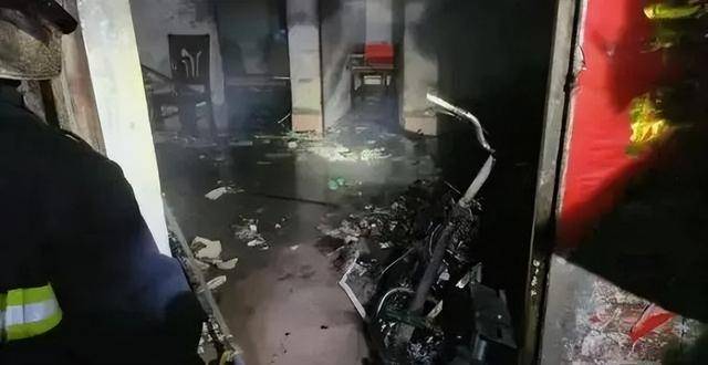 18秒飙到900℃！杭州人赶紧自查：不准入户！不准入户！不准入户！