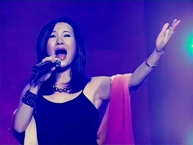 原来早已退出中国籍？被老外“玩腻就丢掉”的郑绪岚，却回国捞金