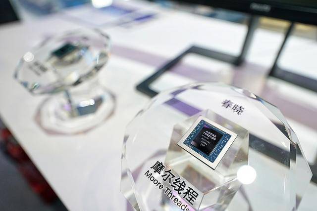 距下台不足一月，拜登对华开“最后一枪”，美商务部长说了四个字