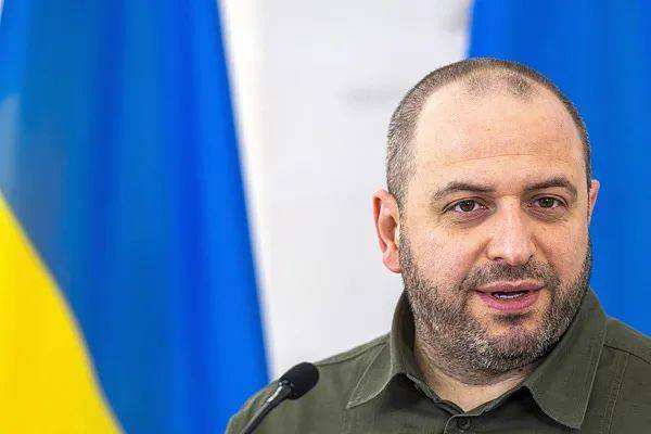 乌克兰政府批准招募18至24岁年轻人参军计划