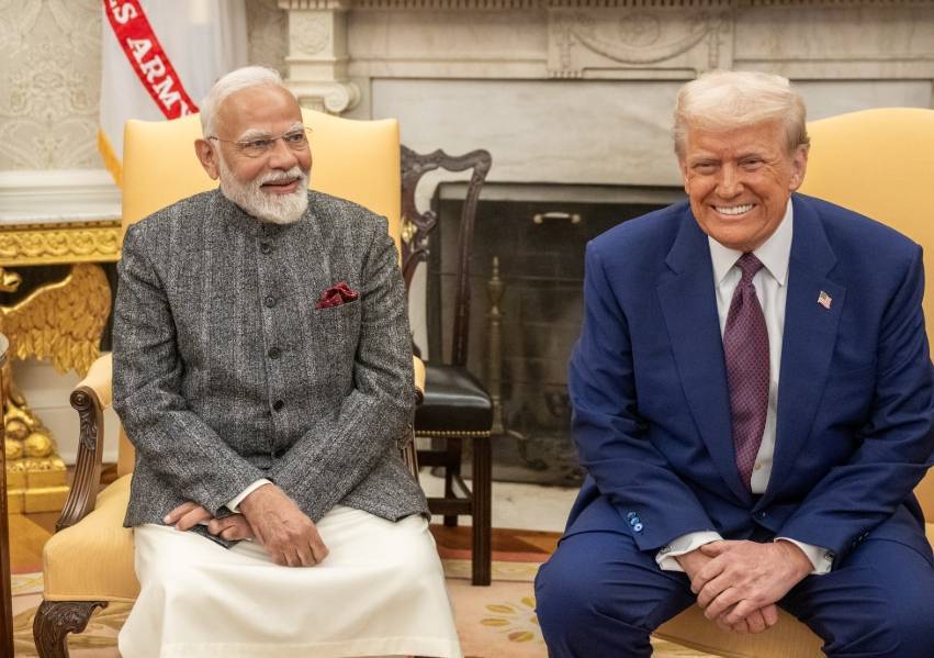 特朗普宣布将征收对等关税：苹果等美企在中国造，这次不给豁免了