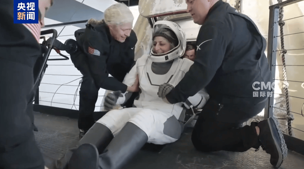 “出差”意外加班9个月，他们终于回到地球