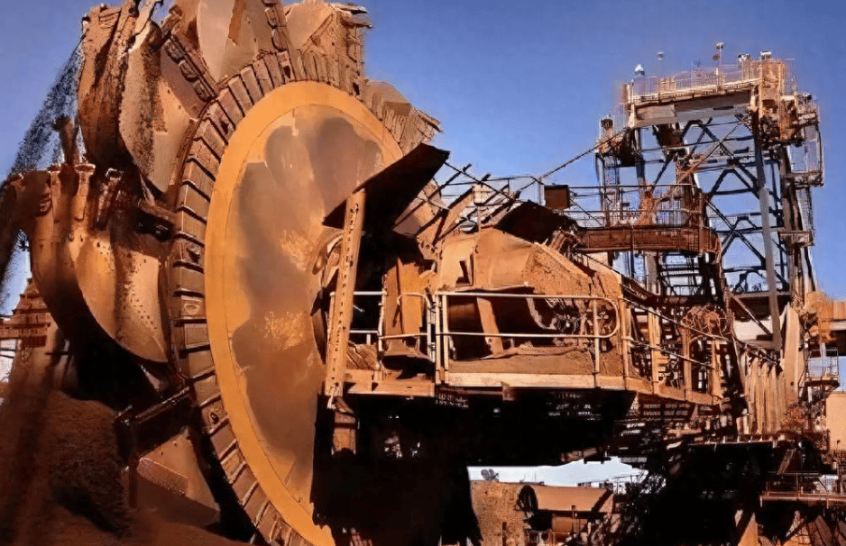 特朗普下令美军大炼稀土，发现一个扎心现实：中国同时垄断两样东西