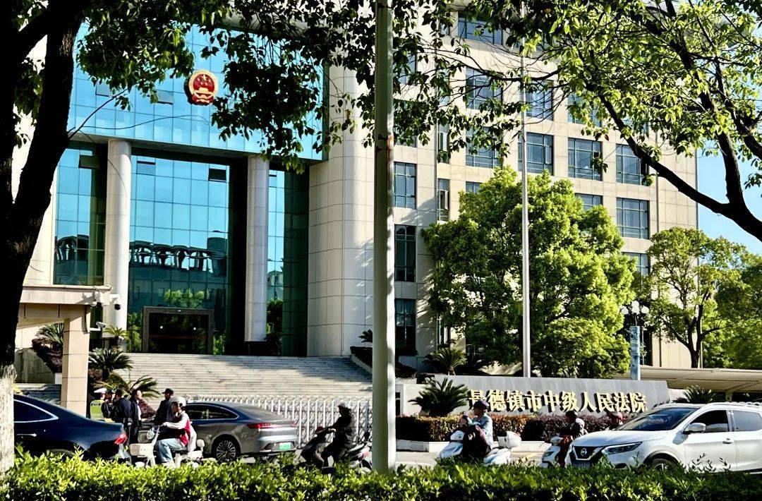 择期宣判！一家三口被撞身亡案家属：等不到儿孙一家回来吃饭，肇事方没有道歉只有威胁