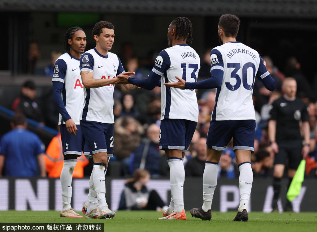 观战台：巴萨火拼国米+枪手死磕巴黎 曼联欧联放手一搏