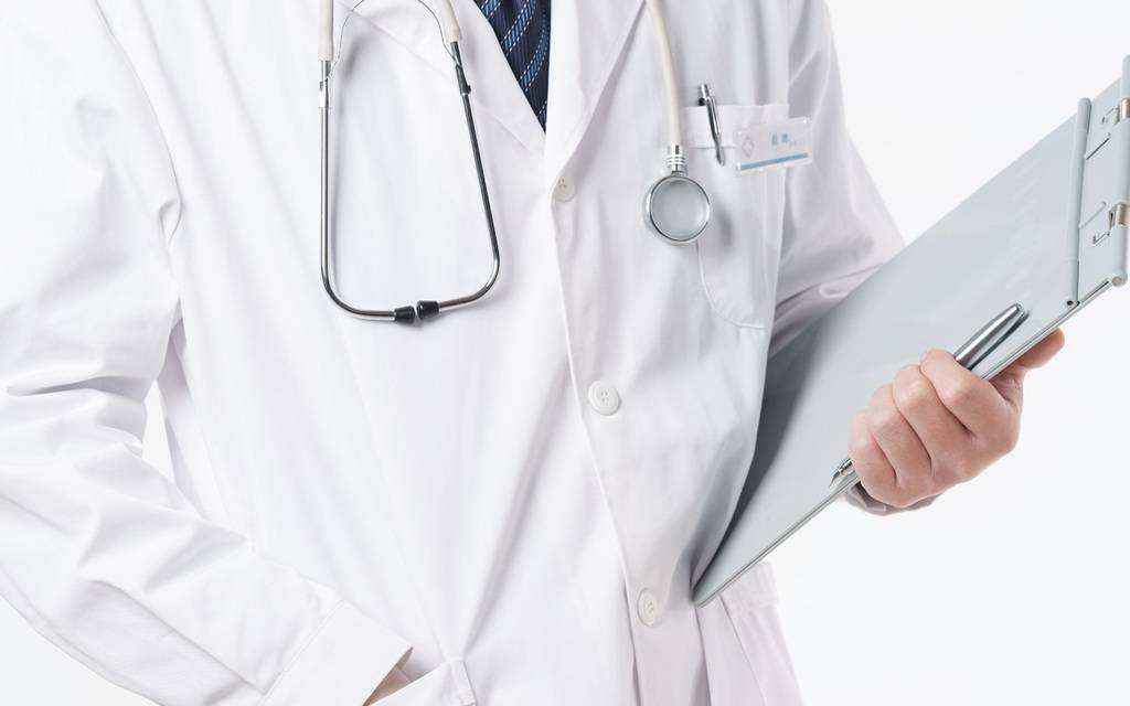 “4+4”医学博士，也需确保招生公平和培养质量 |新京报快评