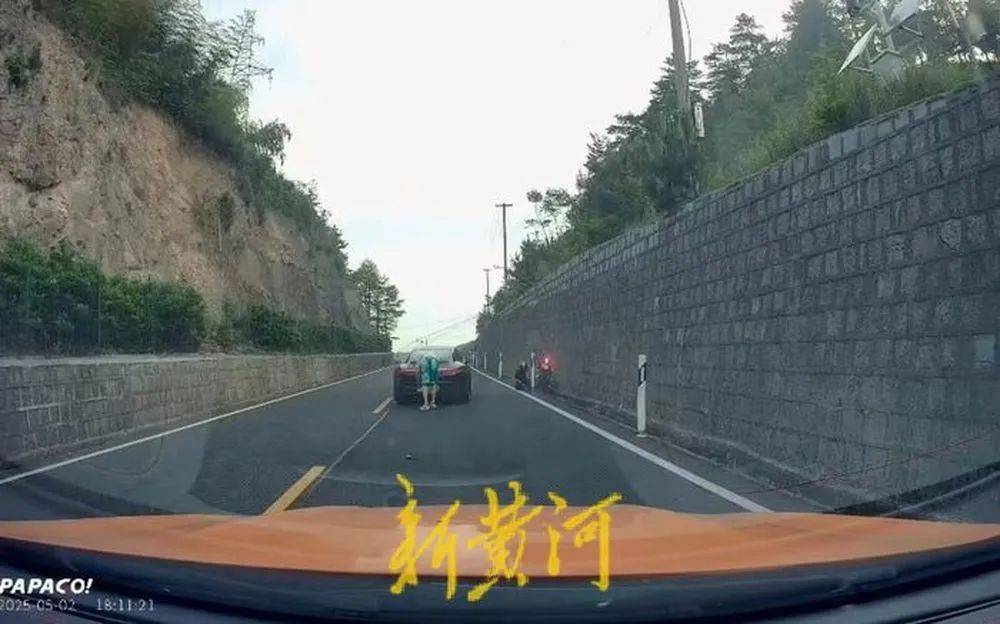 网传浙江撞人保时捷司机去年有交通肇事致人死亡？警方：系谣言，非同一人