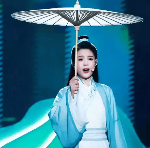 陈丽君为说错话落泪道歉：以后一定让嘴和脑子在同一战线上