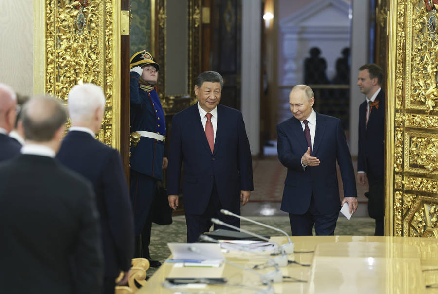 “不为一时一事所惑，不为风高浪急所扰”——习近平主席对俄罗斯进行国事访问并出席纪念苏联伟大卫国战争胜利八十周年庆典纪实