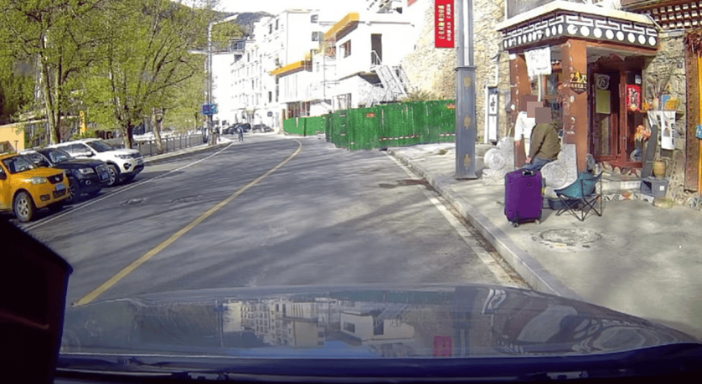 已证实！抢救无效离世！第一天洗完澡后就出现不适