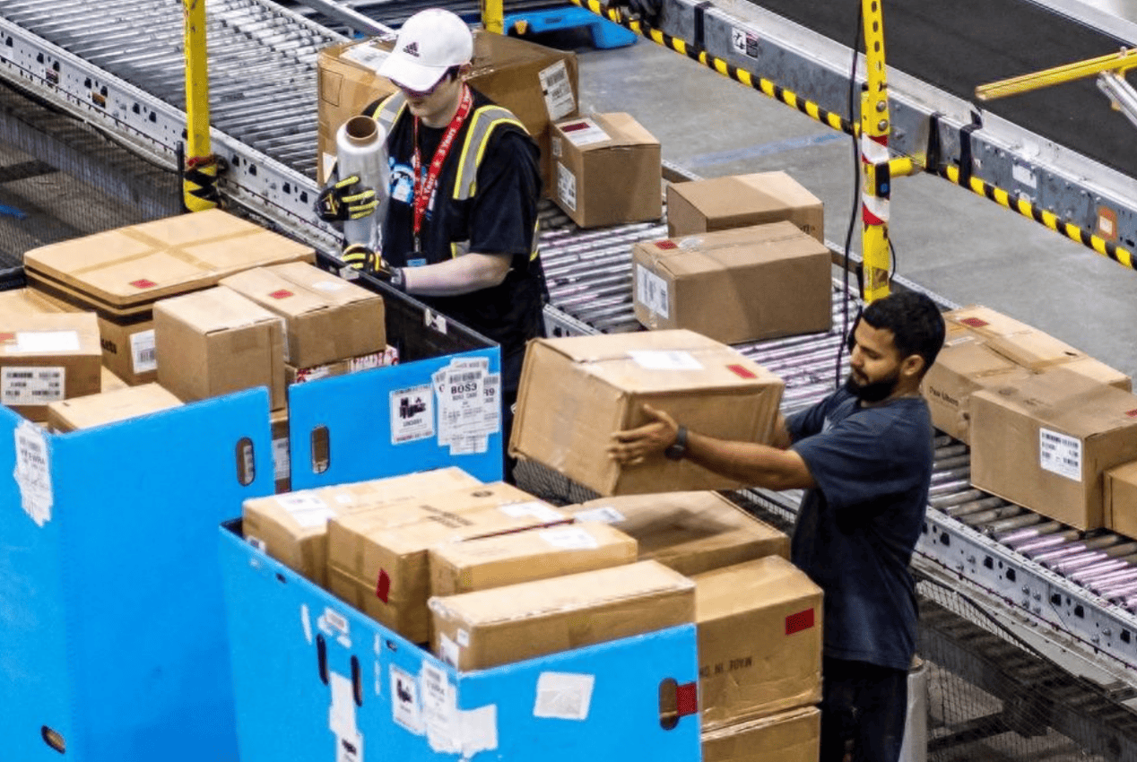 中国不上谈判桌，美财长威胁：若中方不让步，可能对华实施禁运