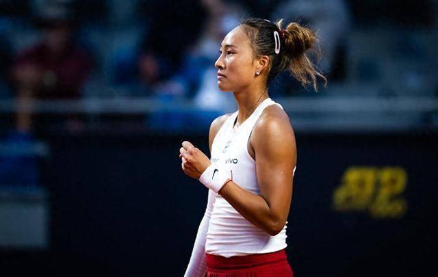 郑钦文战胜萨巴伦卡，是对热门词汇“定力”的最佳注解