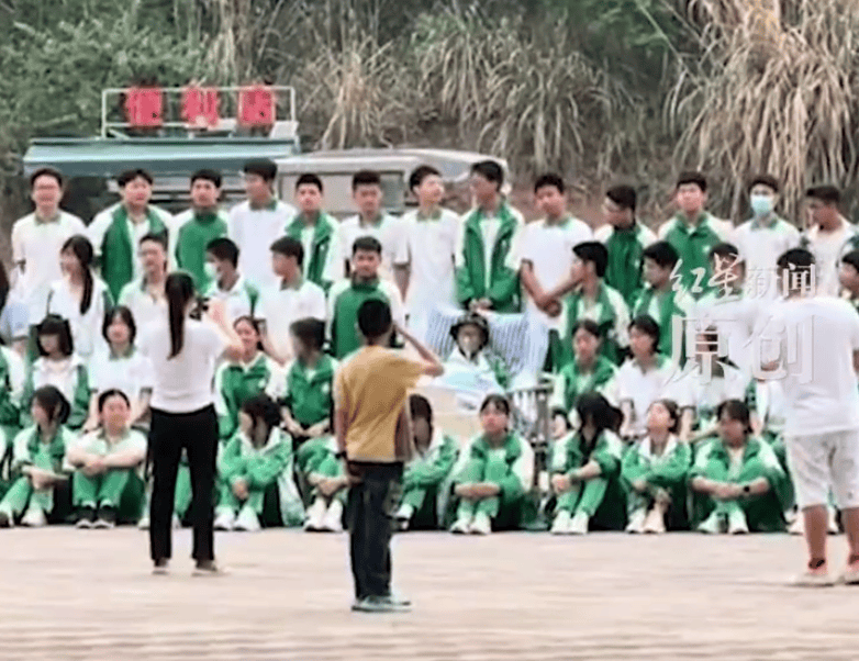 痛心！他走了，年仅15岁，刚刚拍完毕业照