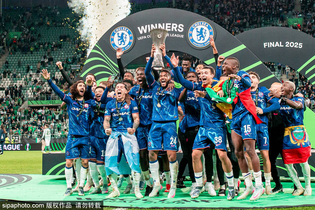 欧战全满贯！欧协-桑乔建功帕尔默2助 切尔西4-1贝蒂斯夺冠