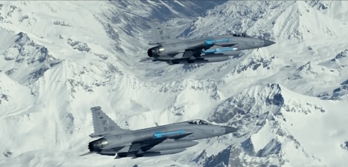 中巴联合研制的战斗机“枭龙”，最新型号曝光