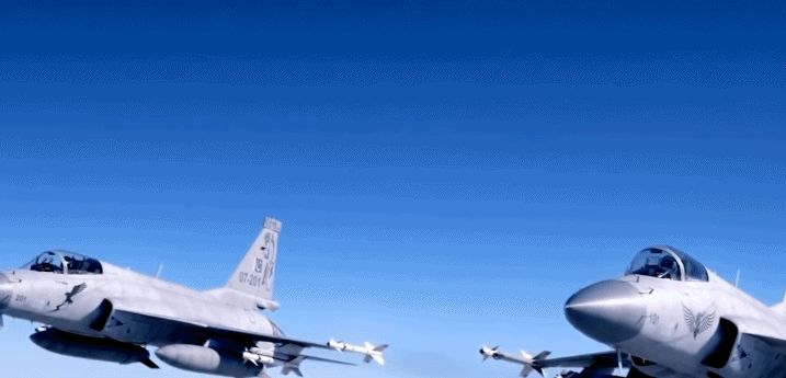 中巴联合研制的战斗机“枭龙”，最新型号曝光