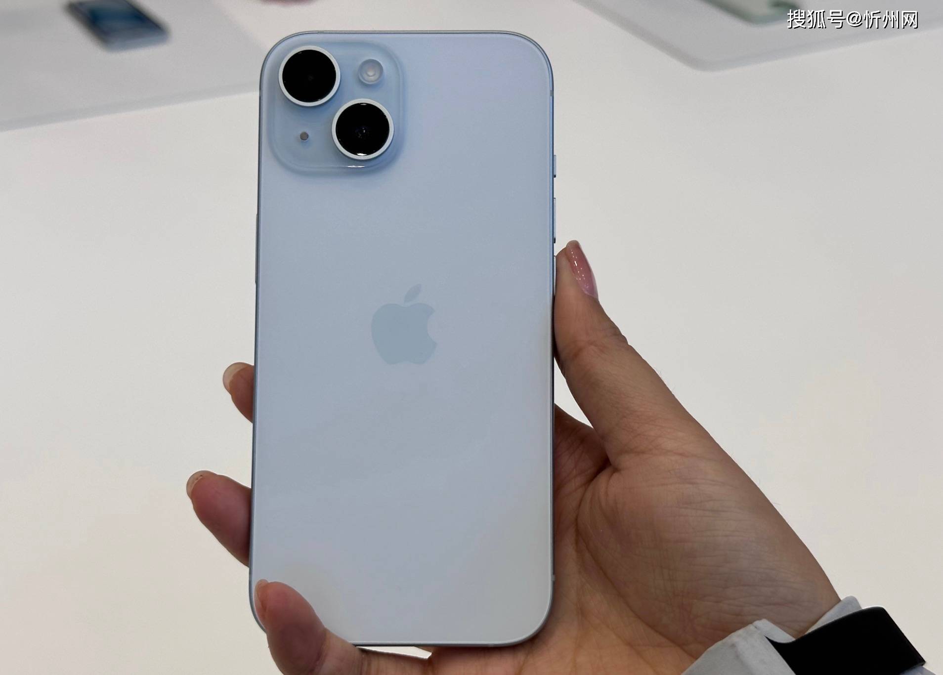 为什么有人宁愿买iphone 15，也不买iphone 16e？主要有4点原因！