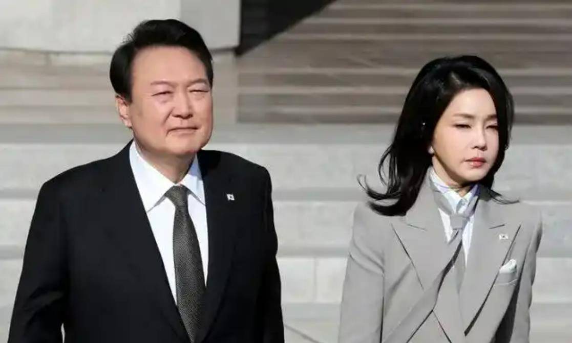 李在明开始搞大动作！大清洗拉开序幕，要把“亲美右派”，从韩国连根拔起？