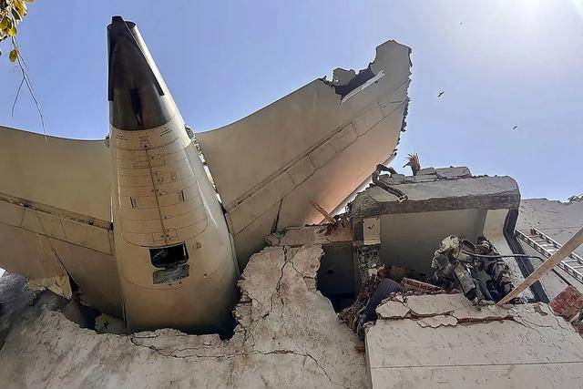 “坠毁得太快了”，印度空难原因是这个？