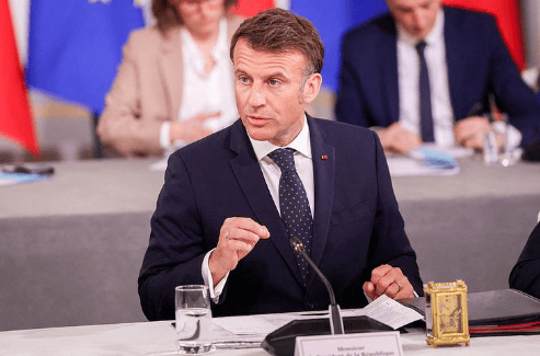 马克龙公开对中国发出威胁：若不阻止朝鲜援俄，北约就进入东南亚