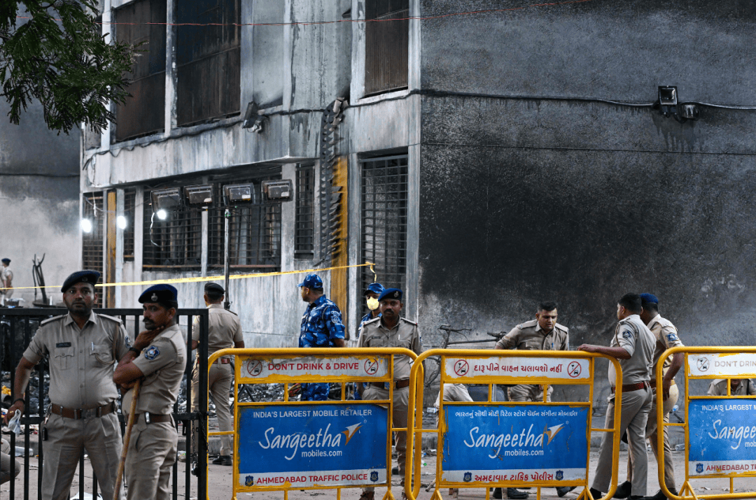 波音787客机首次失事，六年亏损近360亿美元