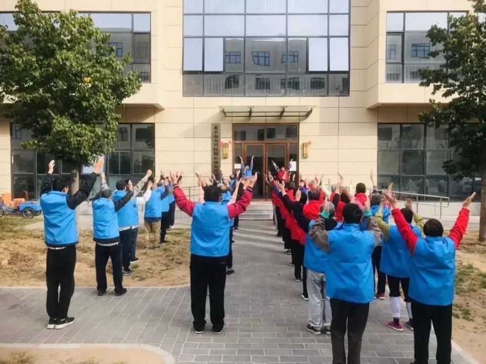 当一位母亲第4次离家出走之后：1亿精神障碍患者向何处去？