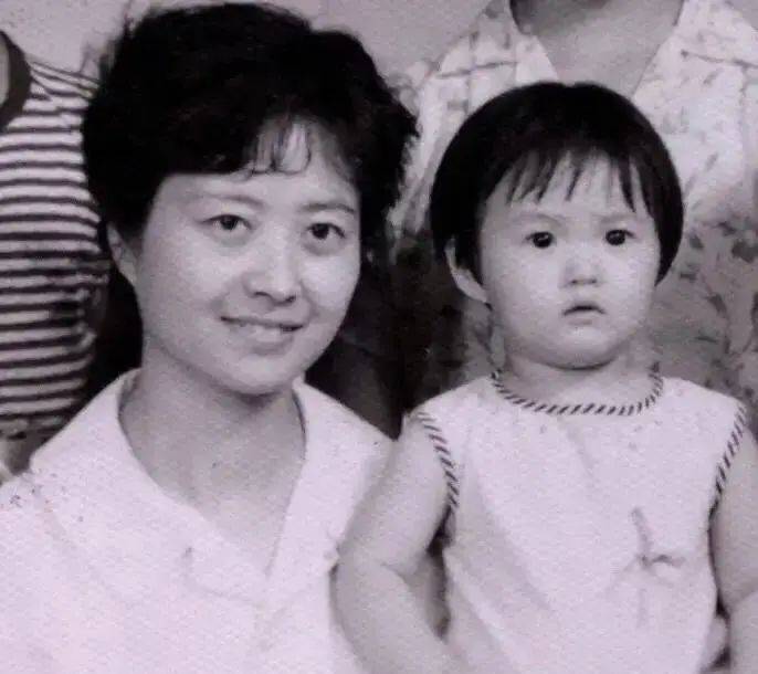 考古|宋佳被曝隐婚?男方曾导《白夜追凶》两人恋爱7年，情路坎坷的她终修得正果