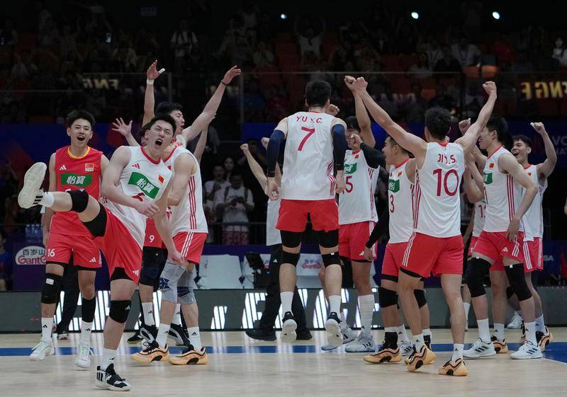 中国男排美国站14人名单：江川领衔 彭世坤与张景胤替补