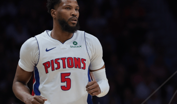 1亿！1.22亿！NBA疯狂一夜，老詹创造历史，哈登留守快船