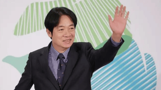 30小时内，78架军机三面围台，解放军大动作，岛内乱成一锅粥了！