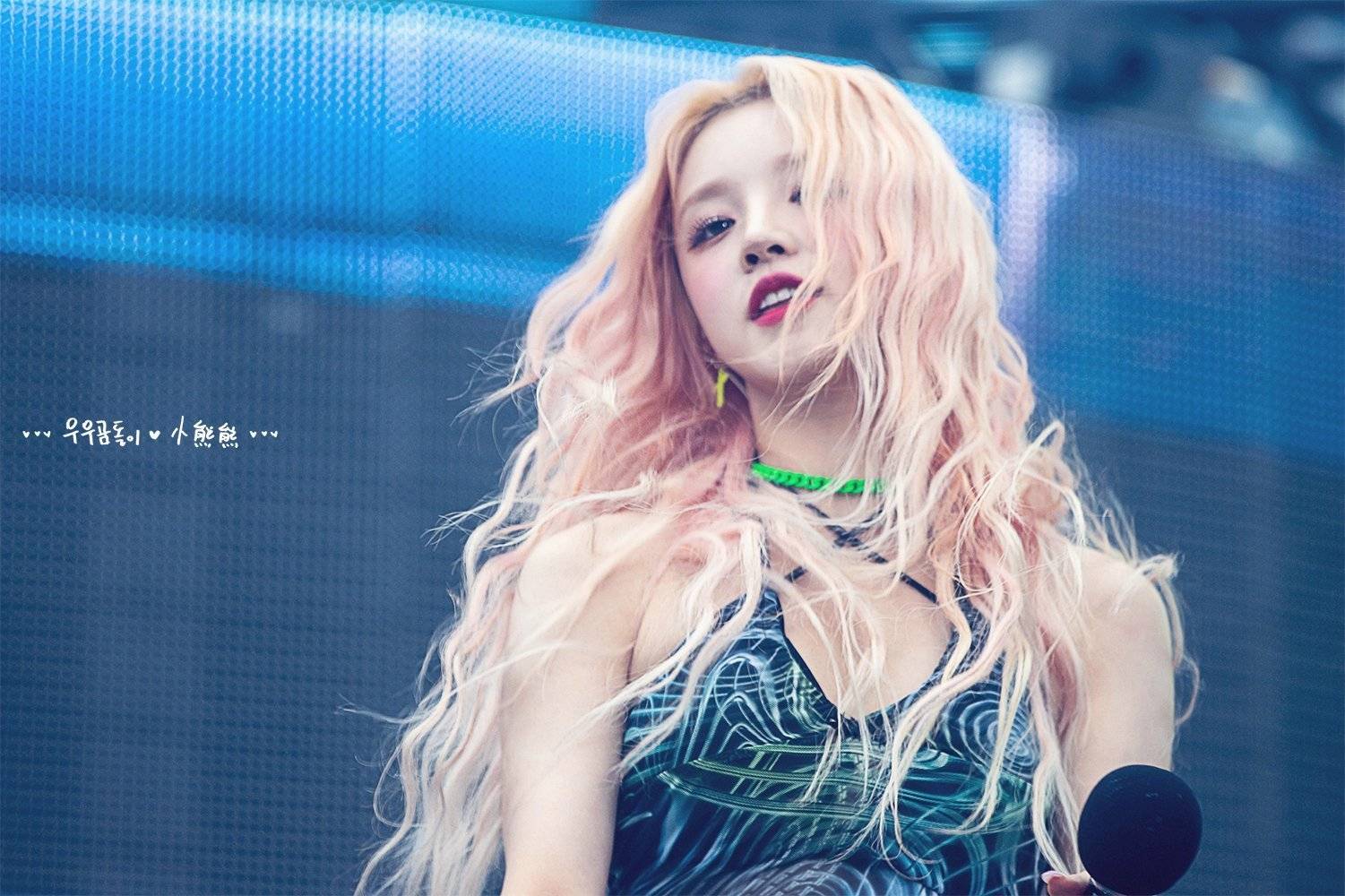 韩国水弹音乐节名场面：宋雨琦宣美柳智敏性感火辣权恩妃超撩人