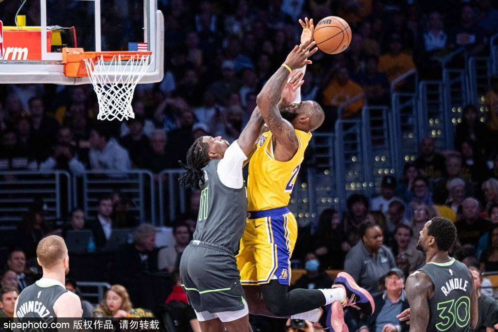 湖人队重磅交易引发布鲁克·洛佩兹转投快船