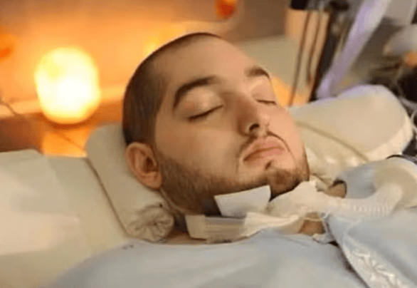 早安!世界丨日本执政联盟输掉参议院选举；特朗普政府开始审查马斯克的SpaceX公司