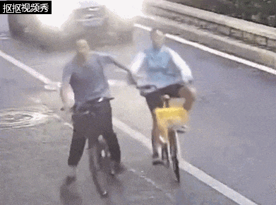 14岁女孩被男子疯狂别车还狂追一公里，一名外卖小哥仗义出手